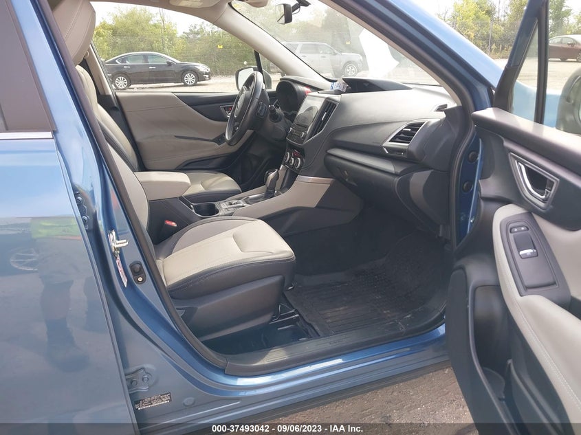 VIN JF2SKASC5KH538277 2019 SUBARU FORESTER LIMITED