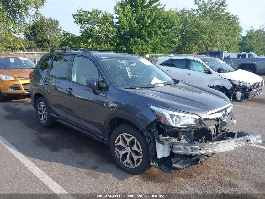 2020 SUBARU FORESTER PREMIUM - JF2SKAGC3LH568789