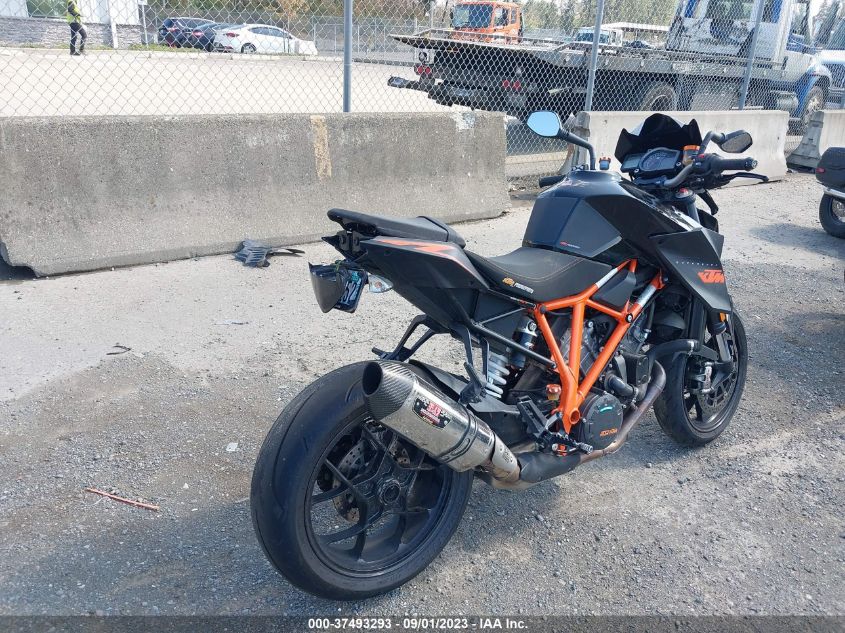 2015 KTM 1290 SUPER DUKE R VBKV39400FM916768