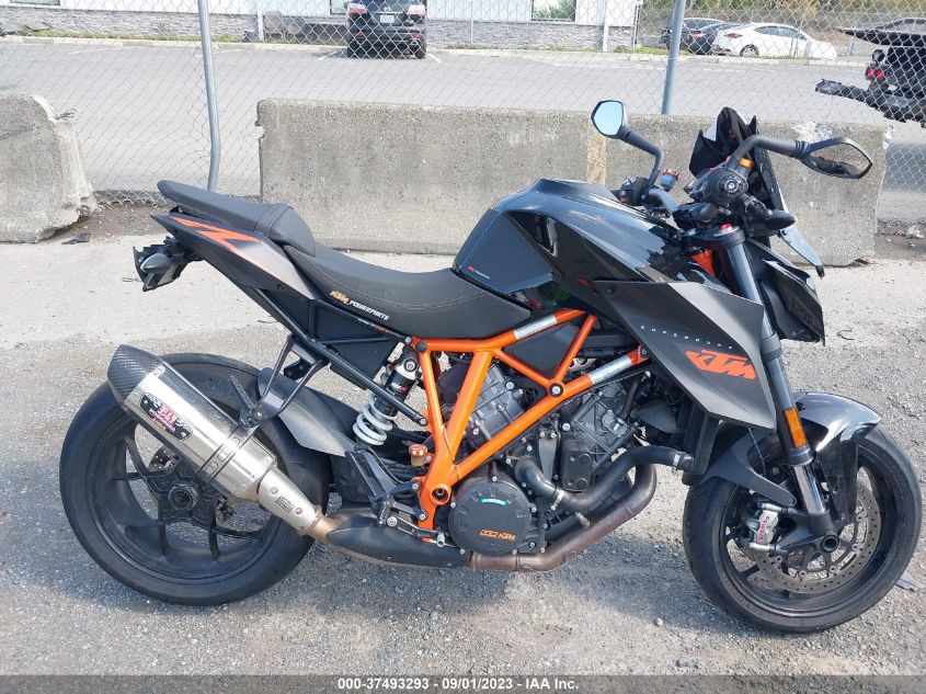 2015 KTM 1290 SUPER DUKE R VBKV39400FM916768