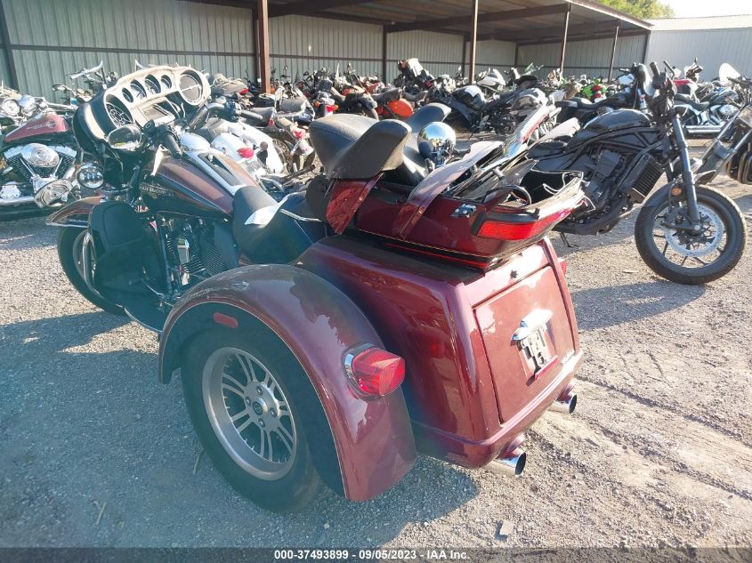 2014 HARLEY-DAVIDSON FLHTCUTG TRI GLIDE ULTRA 1HD1MAL14EB852199
