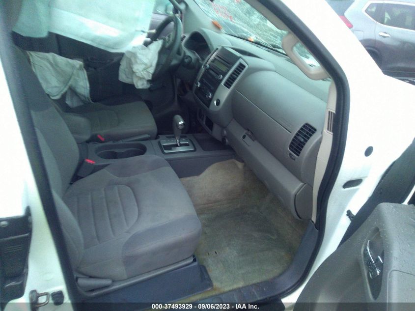 2015 NISSAN FRONTIER S - 1N6BD0CT9FN759936