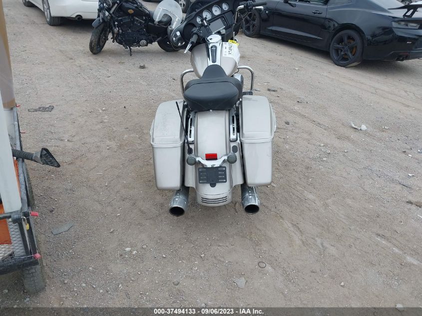 2018 HARLEY-DAVIDSON FLHX STREET GLIDE - 1HD1KBC14JB646032
