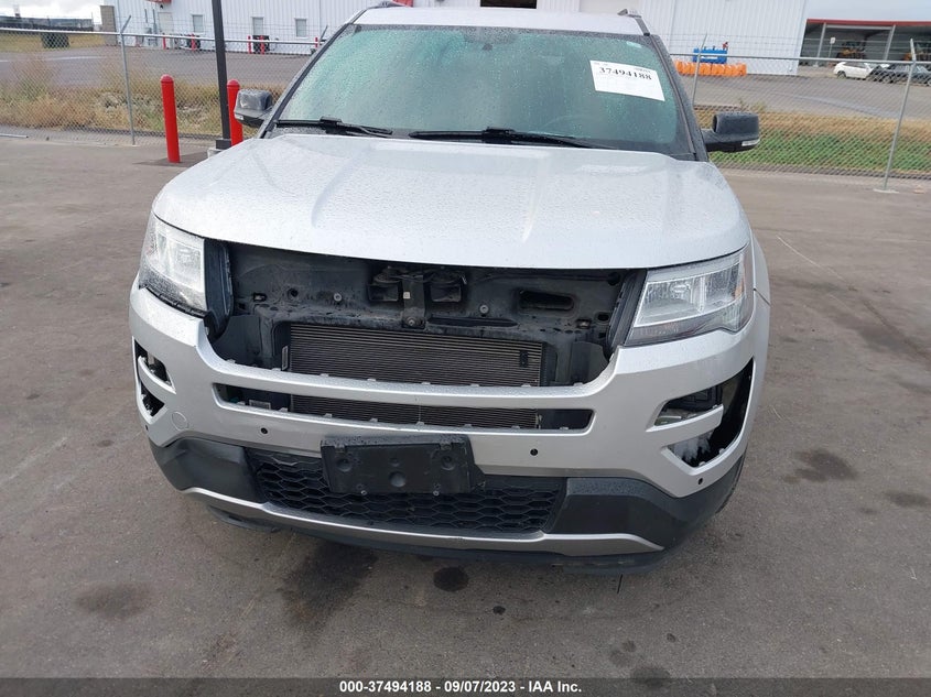 VIN 1FM5K8D88HGD64132 2017 FORD EXPLORER XLT