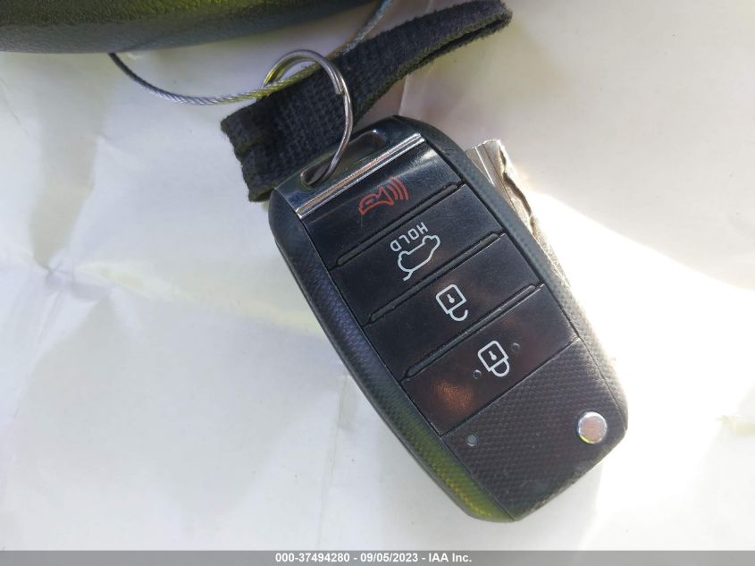 2015 KIA SEDONA L - KNDMA5C13F6016439