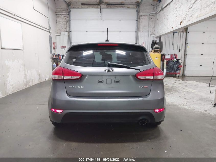 2015 KIA FORTE 5-DOOR EX - KNAFX5A81F5297621