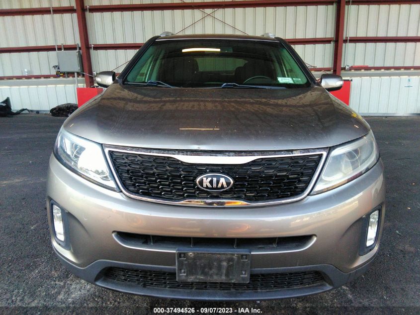 2015 KIA SORENTO LX - 5XYKTDA61FG570540