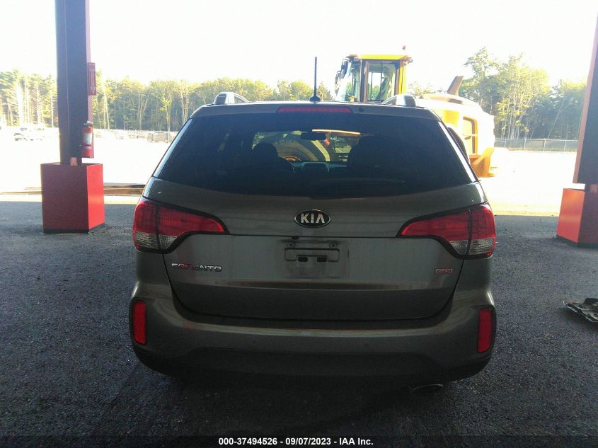 2015 KIA SORENTO LX - 5XYKTDA61FG570540