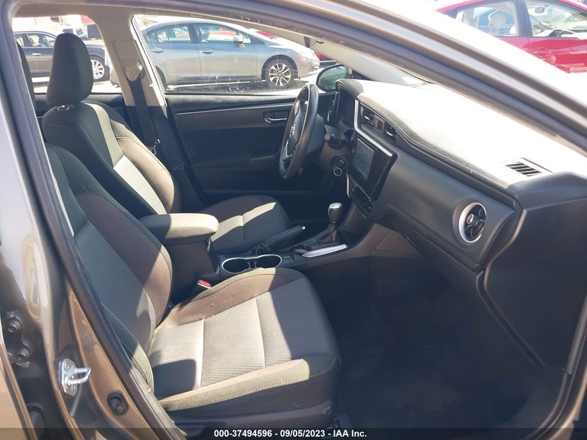 VIN 2T1BURHE1JC010674 2018 TOYOTA COROLLA L/LE/XLE/SE/XSE
