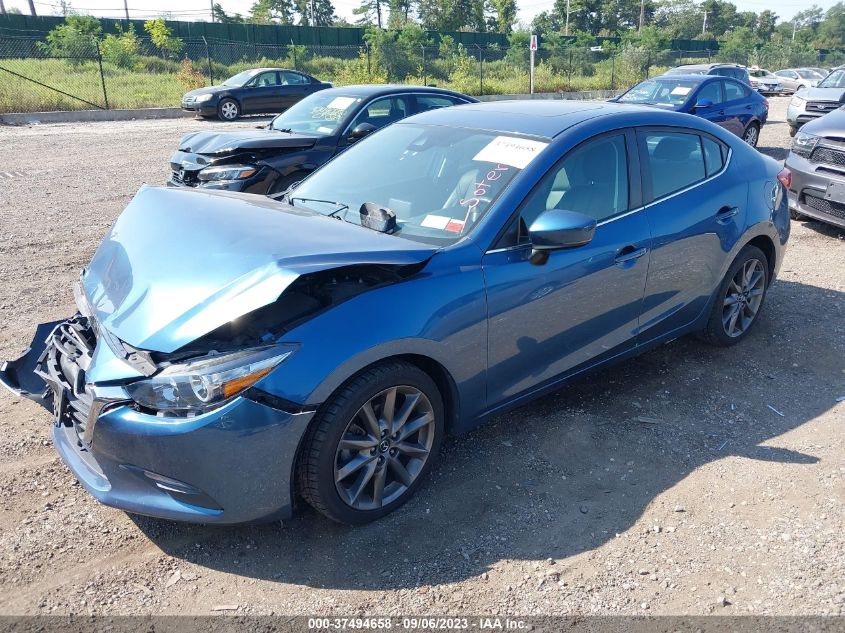 2018 MAZDA MAZDA3 4-DOOR TOURING 3MZBN1V37JM275606