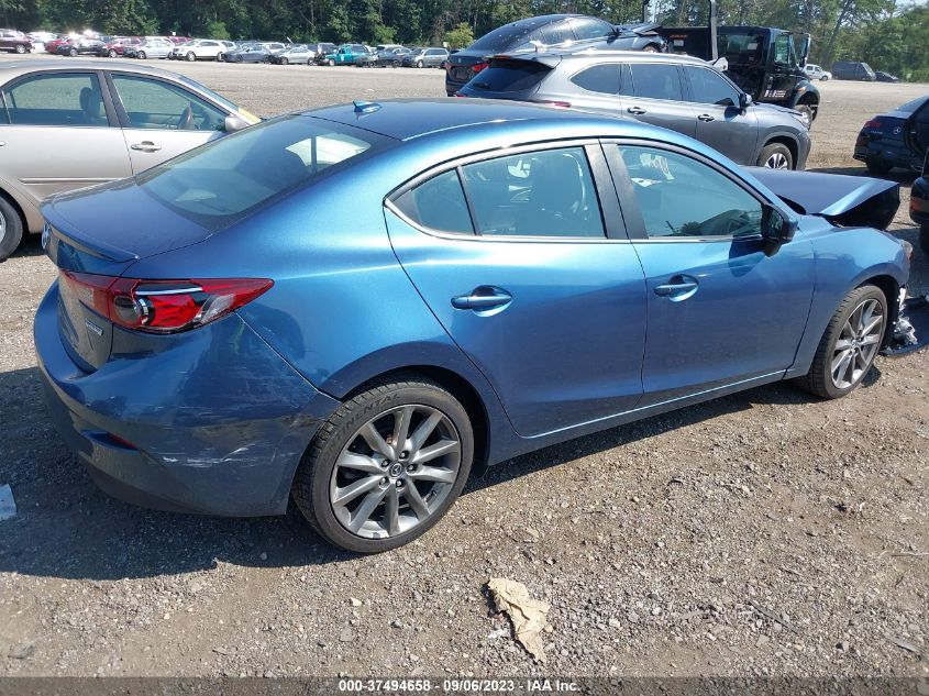 2018 MAZDA MAZDA3 4-DOOR TOURING 3MZBN1V37JM275606