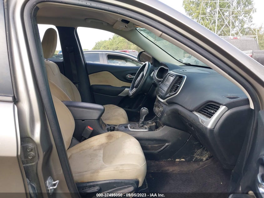 VIN 1C4PJMAS5HW633170 2017 JEEP CHEROKEE SPORT