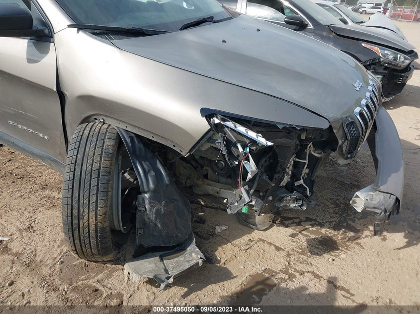 VIN 1C4PJMAS5HW633170 2017 JEEP CHEROKEE SPORT