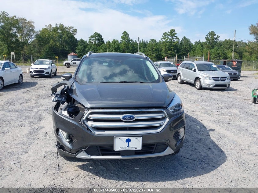VIN 1FMCU9J99KUB06022 2019 FORD ESCAPE TITANIUM