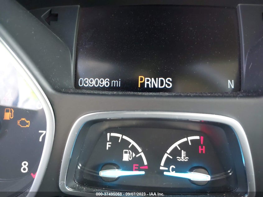 VIN 1FMCU9J99KUB06022 2019 FORD ESCAPE TITANIUM