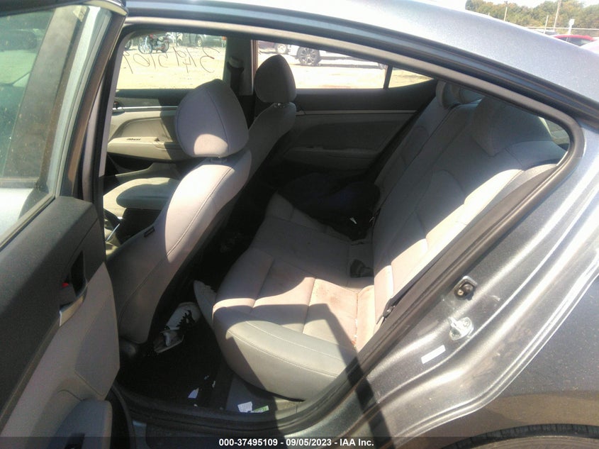 VIN KMHD74LF4HU110134 2017 HYUNDAI ELANTRA SE