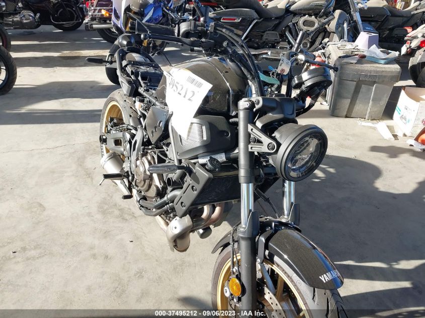 2023 YAMAHA MTM690 - JYARM42Y5PA000615