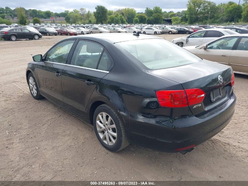 2013 VOLKSWAGEN JETTA SEDAN SE W/CONVENIENCE/SUNROOF - 3VWDX7AJ8DM455031