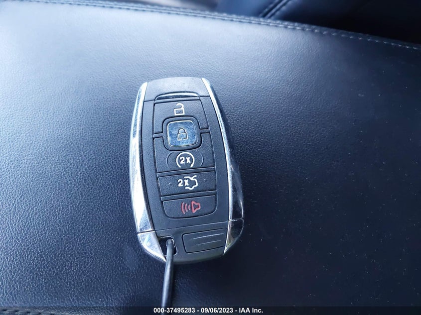 VIN 2LMPJ8K95KBL24102 2019 LINCOLN NAUTILUS SELECT