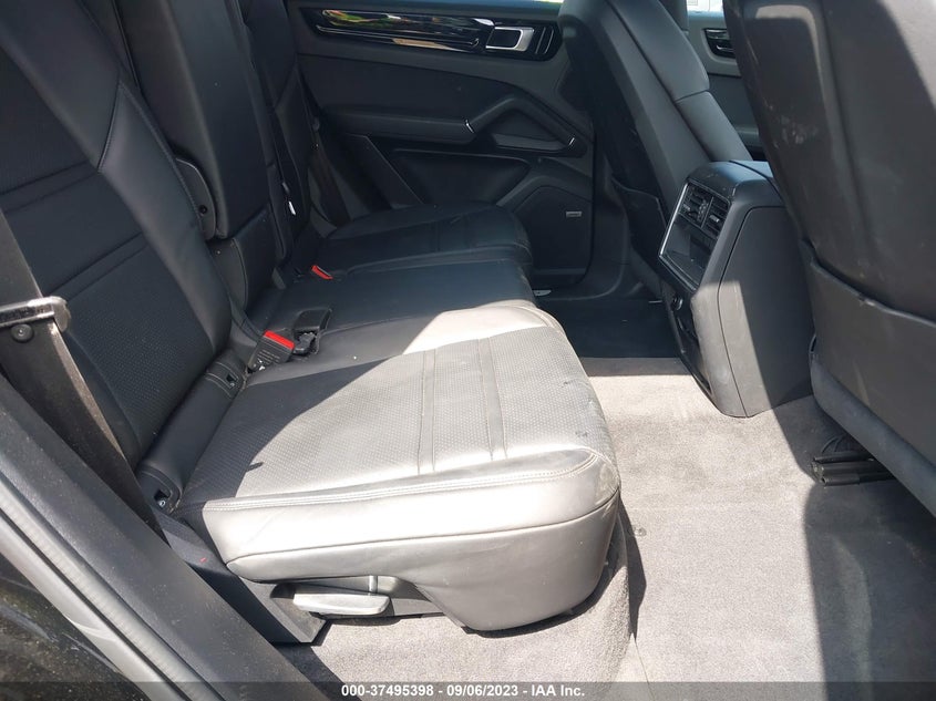 VIN WP1AA2AY4KDA05553 2019 PORSCHE CAYENNE