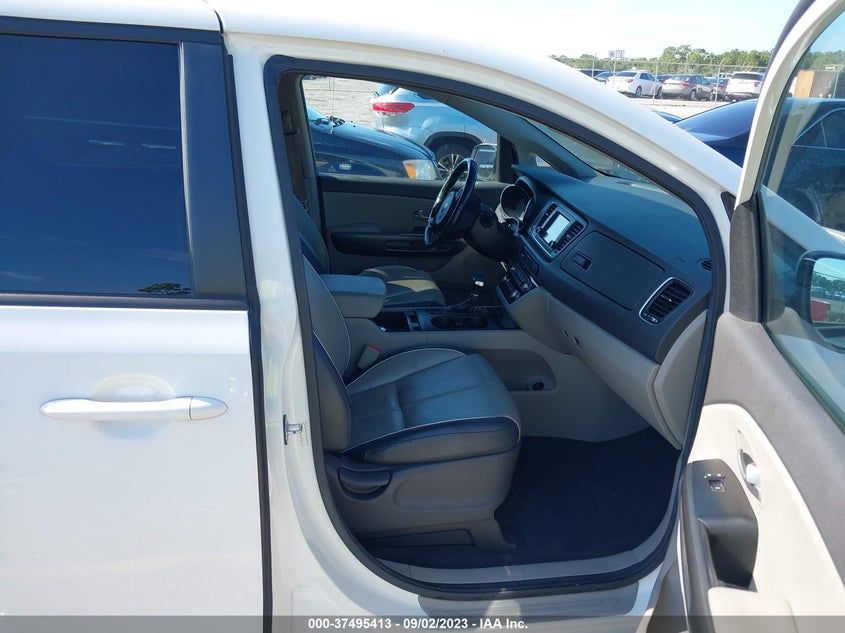 VIN KNDMB5C13H6268109 2017 KIA SEDONA LX