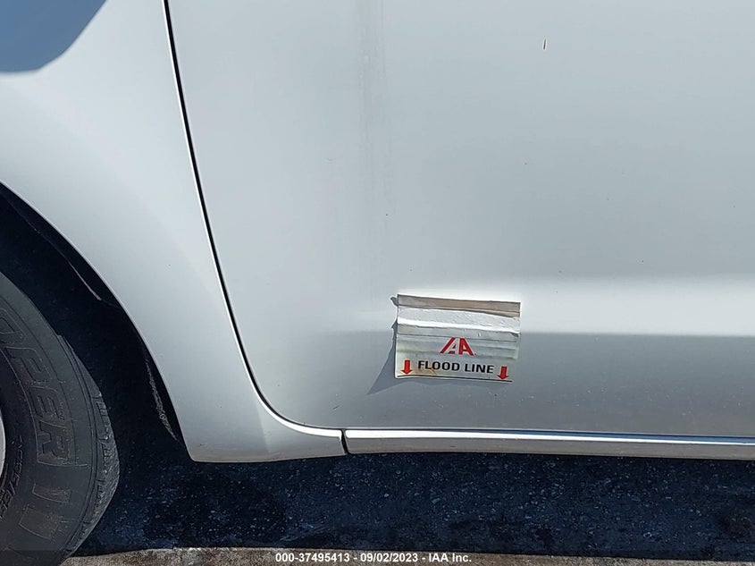 VIN KNDMB5C13H6268109 2017 KIA SEDONA LX