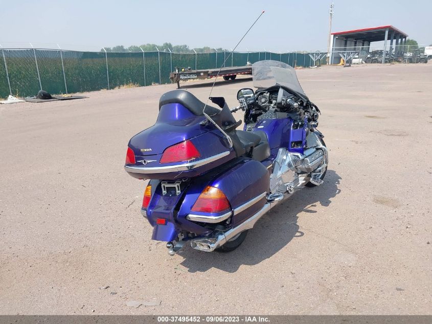 2002 HONDA GL1800 1HFSC47082A105353