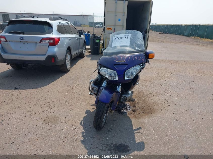 2002 HONDA GL1800 1HFSC47082A105353