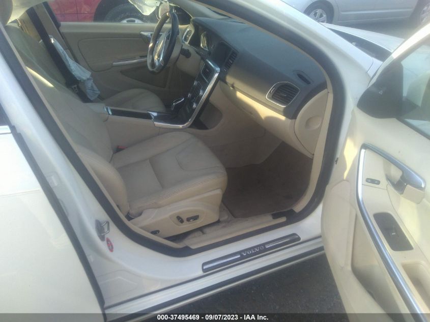 2015 VOLVO S60 T5 DRIVE-E PREMIER - YV126MFK7F2341054