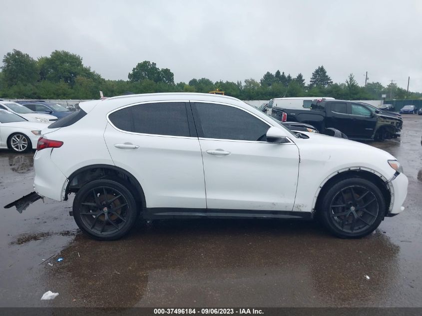 2018 ALFA ROMEO STELVIO - ZASFAKANXJ7B93870