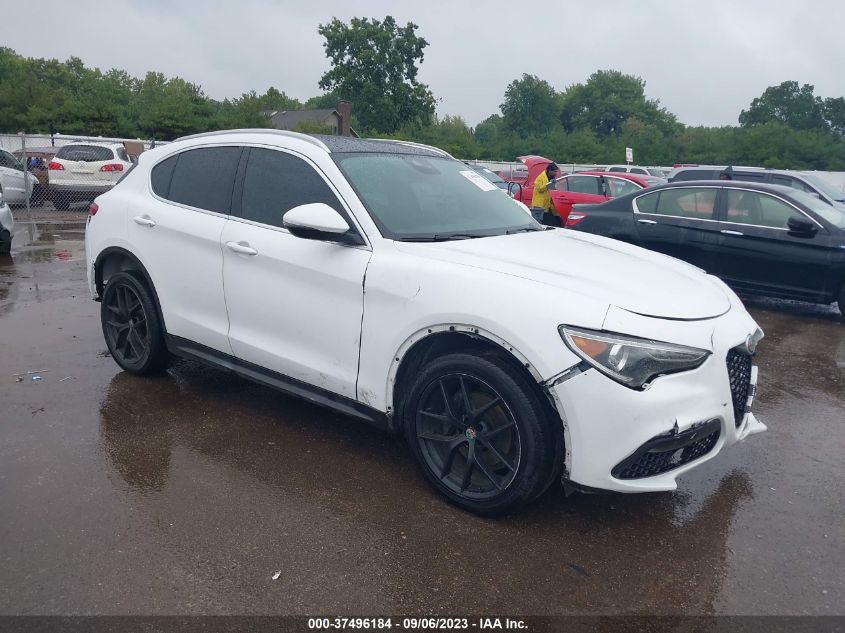 2018 ALFA ROMEO STELVIO - ZASFAKANXJ7B93870