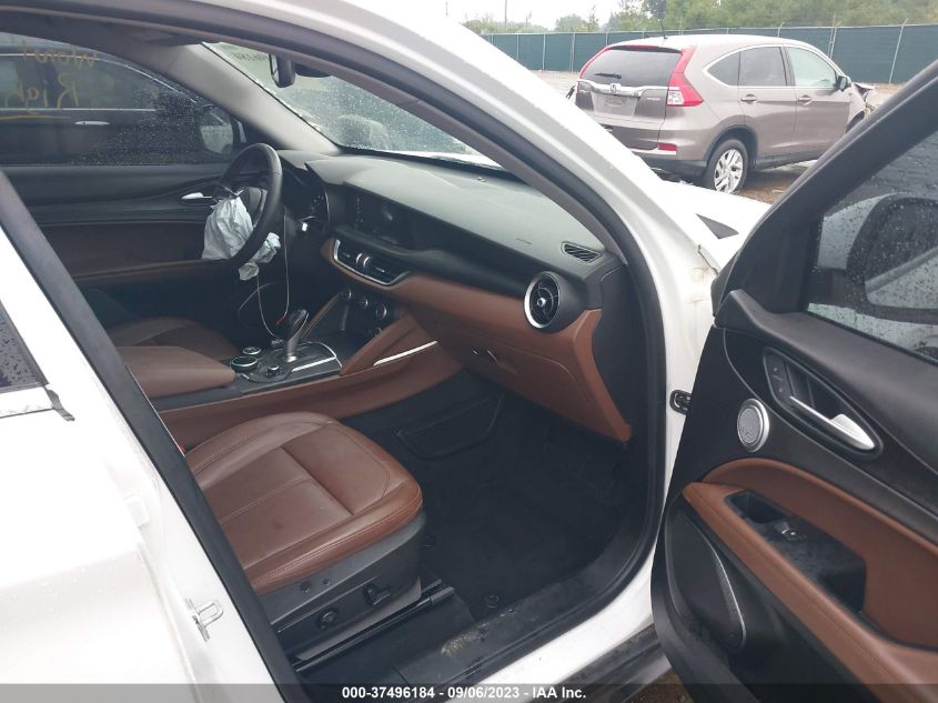2018 ALFA ROMEO STELVIO - ZASFAKANXJ7B93870