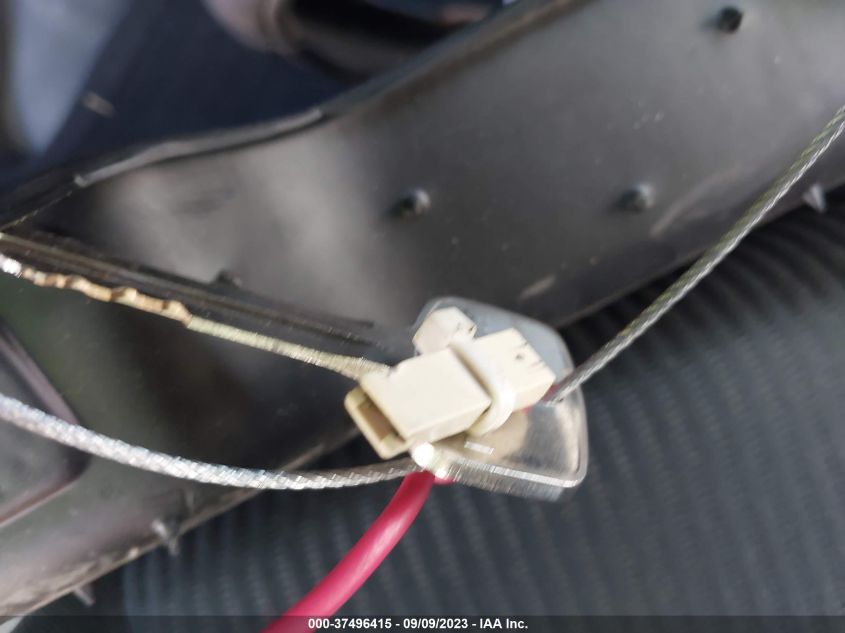 2017 TOYOTA RAV4 LE - JTMZFREV7HJ134959