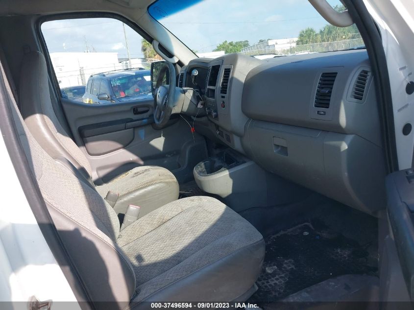 2014 NISSAN NV SV 1N6BF0KMXEN105398