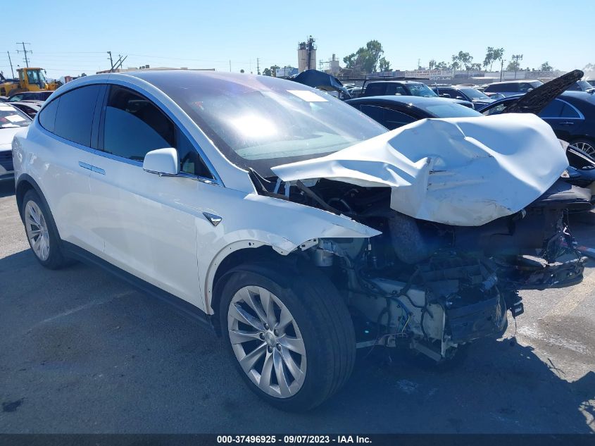 2017 TESLA MODEL X - 5YJXCDE24HF063364