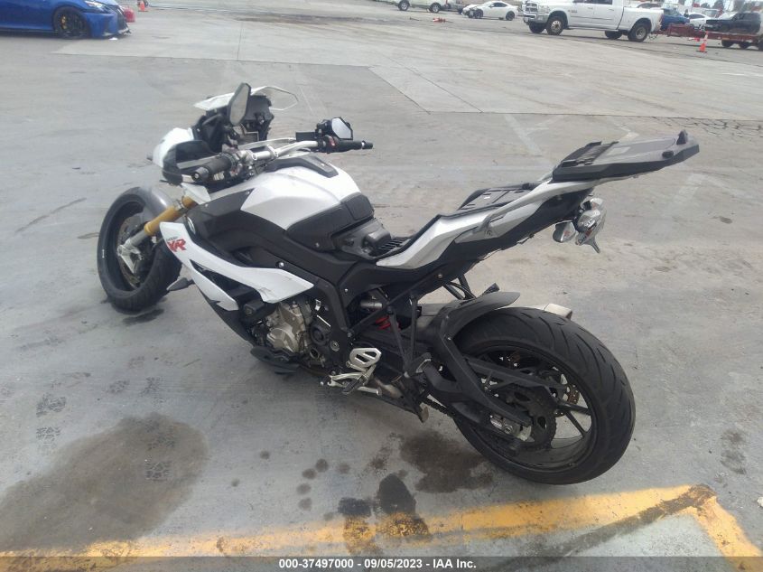 2016 BMW S 1000 XR - WB10D1308GZ462203
