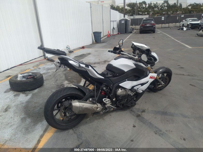 2016 BMW S 1000 XR - WB10D1308GZ462203