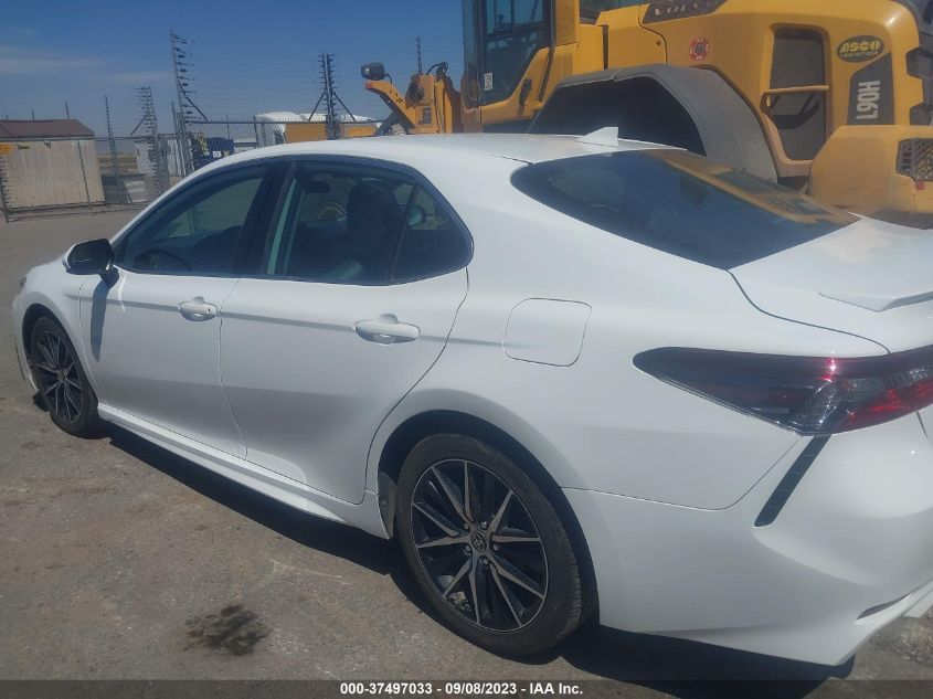 2021 TOYOTA CAMRY SE/SE NIGHT SHADE - 4T1G11AK6MU424861