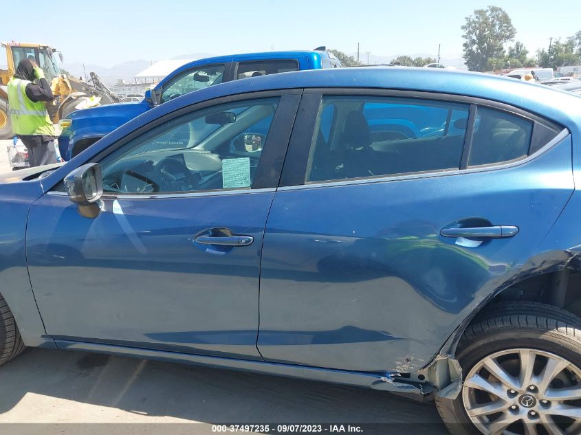 2018 MAZDA MAZDA3 4-DOOR SPORT 3MZBN1U72JM174610