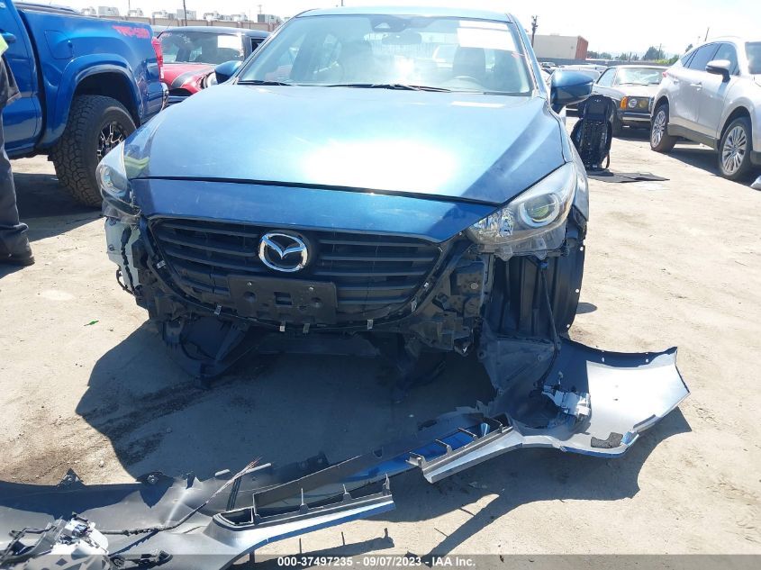 2018 MAZDA MAZDA3 4-DOOR SPORT 3MZBN1U72JM174610