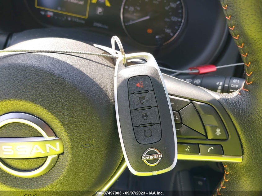 VIN 3N1CP5DV8PL492546 2023 NISSAN KICKS SR