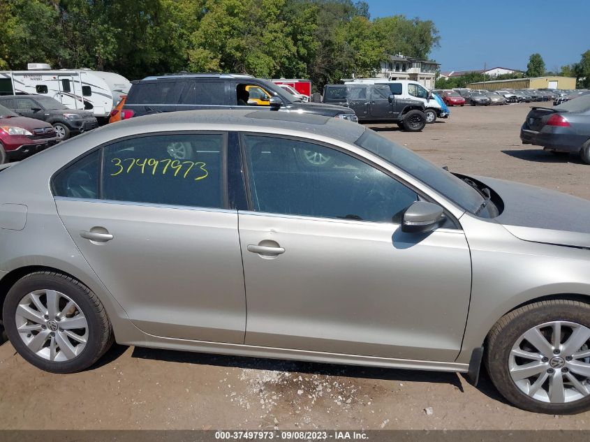 2015 VOLKSWAGEN JETTA SEDAN 2.0L TDI SE - 3VW3A7AJ5FM342251