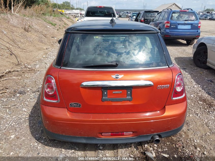 2013 MINI COOPER HARDTOP - WMWSU3C57DT680812