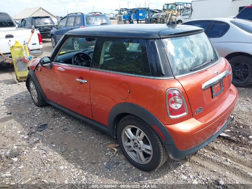 2013 MINI COOPER HARDTOP - WMWSU3C57DT680812