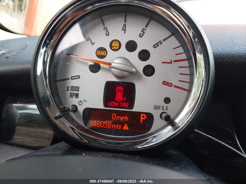 2013 MINI COOPER HARDTOP - WMWSU3C57DT680812