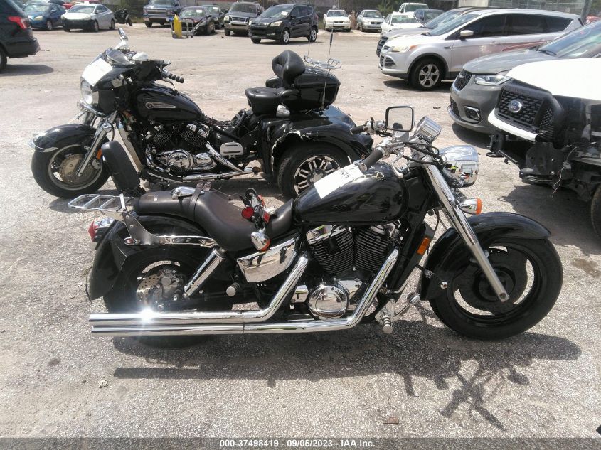 2004 HONDA VT1100 C2 1HFSC43004A403811
