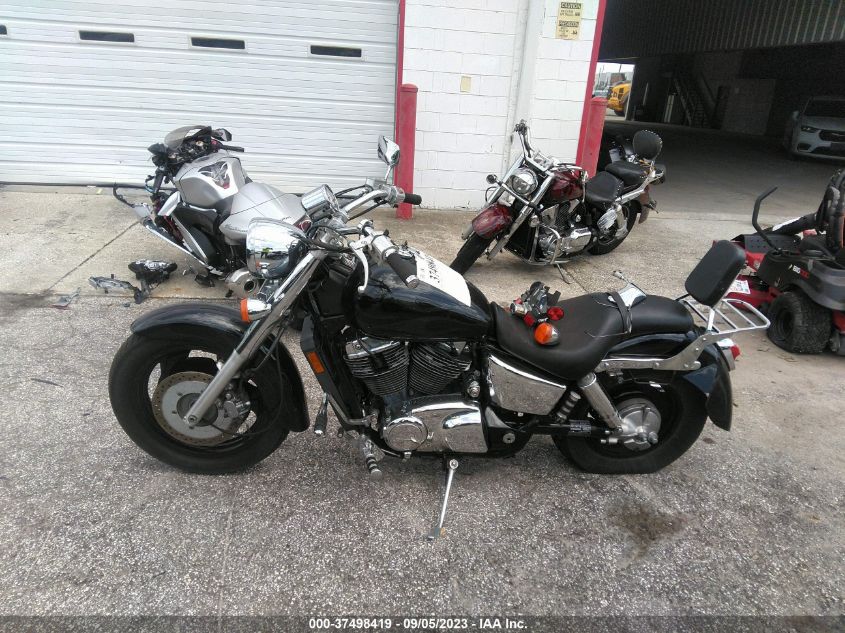 2004 HONDA VT1100 C2 1HFSC43004A403811