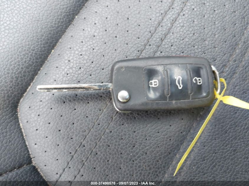 2013 VOLKSWAGEN GLI AUTOBAHN 3VW5A7AJ1DM235610