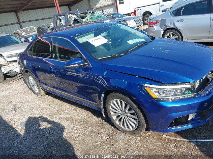 2017 VOLKSWAGEN PASSAT 1.8T SE - 1VWBT7A35HC024450