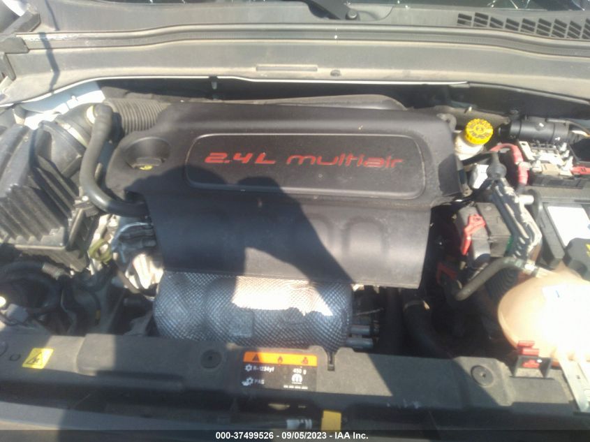 2017 JEEP RENEGADE LATITUDE - ZACCJBBB0HPG44480